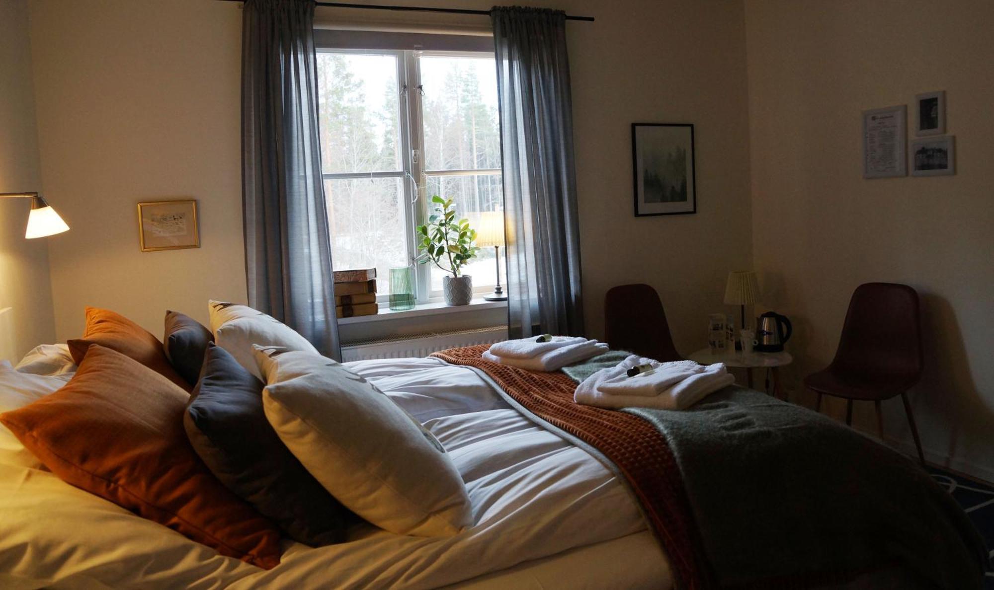 Snoea Bruk Hotell Och Konferens Dala-Jarna Bilik gambar
